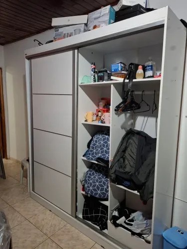 DOAÇÃO - Guarda-roupa
