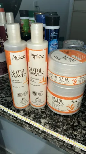 ? KIT COMPLETO CUIDADO COM OS CABELOS DA ÁPICE Produto com avaria na embalagem