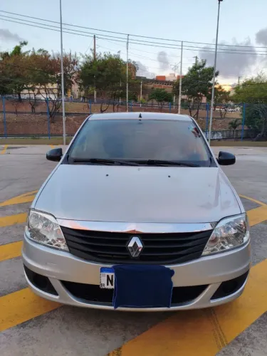 Renault Logan Authentique Hi-flex 1.0 16V 4P 2011