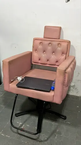 VENDO CADEIRA MAQUIADORA
