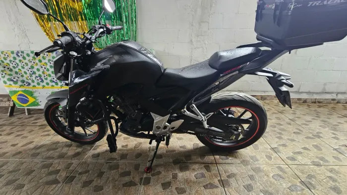 CB300F Twister CBS
