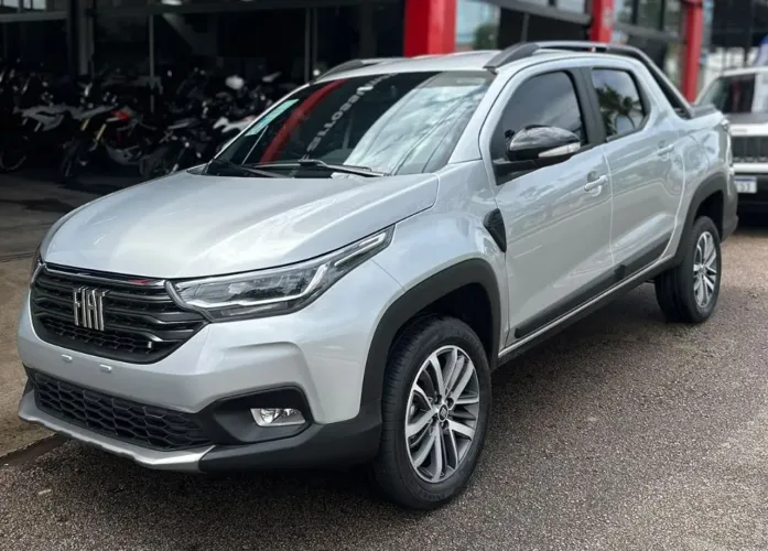 Fiat Strada Volcano 1.3 Flex 8V CD Aut. 2027
