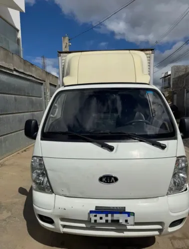 kia bongo 2012