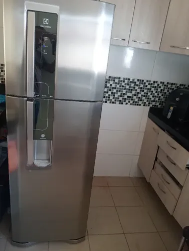 Geladeira Electrolux DW42X INOX