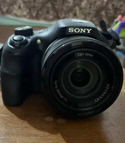 Câmera Sony Cyber-shot DSC-HX300