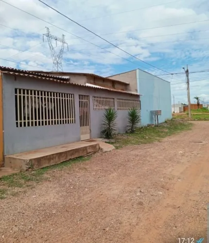Vendo ou troco por casa ou chácara em tangará