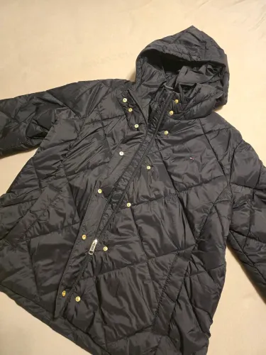 Jaqueta puffer Tommy Hilfiger XG Feminina NOVA (R$ 1.600 na loja da Tommy)