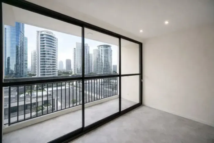 Porta balcão 3 folhas com chave 4,00m x 2,49m NOVA