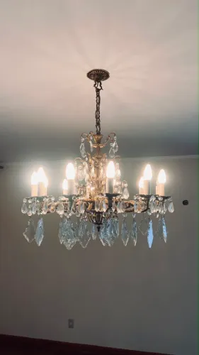Lustre de cristal vintage no estilo francês base em bronze