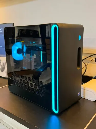 Alienware Aurora Ultra 7 265KF - 64GB - RTX 5060Ti