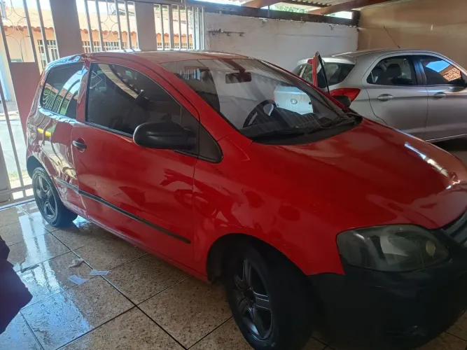 Volkswagen Fox City 1.0mi/ 1.0mi Total Flex 8V 3P 2005