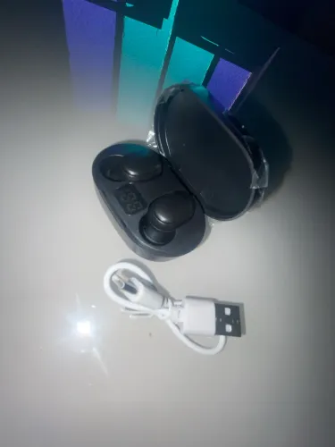 Fone Bluetooth E6S TWS Sem Fio com Display LED e Som Hi-Fi