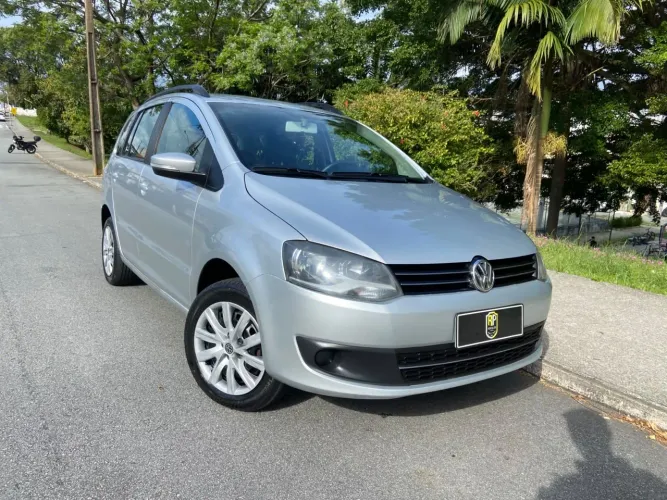 Volkswagen Spacefox 1.6/ 1.6 Trend Total Flex 8V 5P 2013