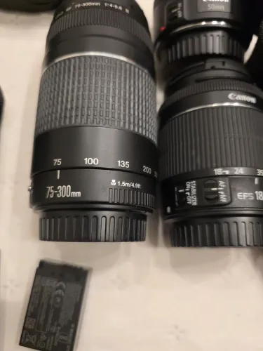 Máquina Canon EOS Rabel G T6i
