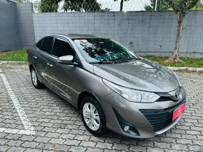 Toyota Yaris XL Sedan 1.5 Flex 16V 4P Aut. 2019