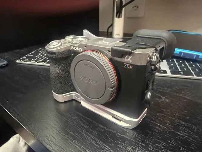 Câmera Sony A7CR Prata (Mirrorless, 60mp, 10fps) - Estudo Trocas e Parcelo!
