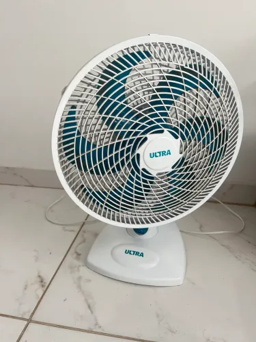 Vendo Ventilador de Mesa Ultra 30cm 6 Pás 3 Velocidades Branco
