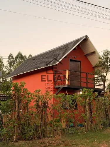 Venda de um Chalé e uma casa container em chapada dos guimarães, mobiliados terreno de esq