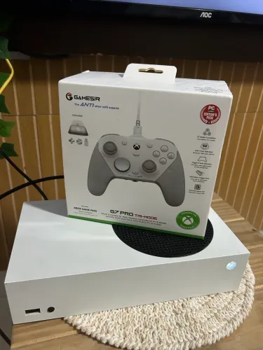 Xbox Series S 512GB+Controle G7 Pro Anti drift.