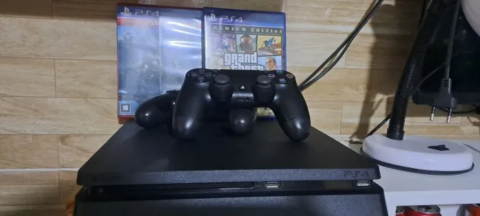 Ps4 slim 1tb