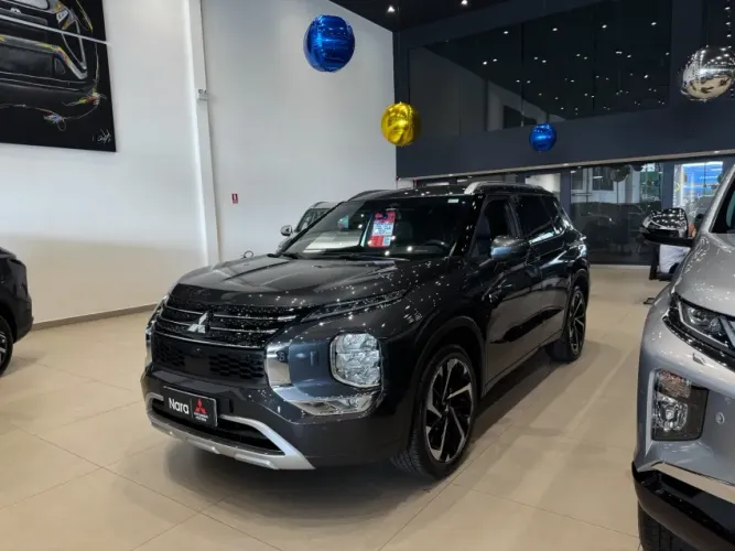 Mitsubishi Outlander Signature 2.4 4X4 AUT (híb) 2026