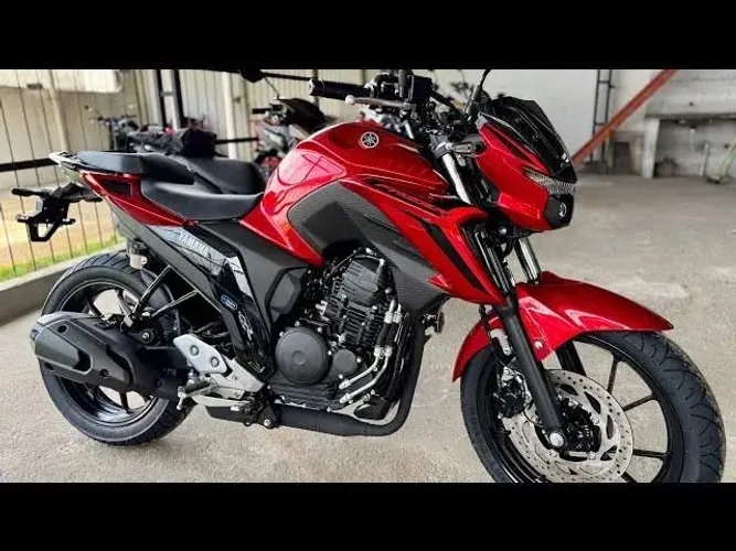 Moto Yamaha Fazer FZ25 250 Cilindradas Vermelha Semi nova Único Dono e Quilometragem baixa