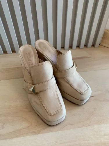 Sapatos Schutz