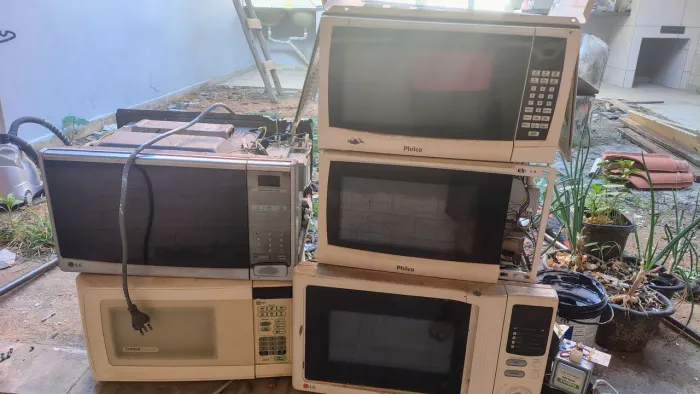 Microondas para retirada de peças