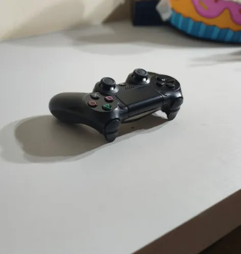 Controle PS4 com defeito