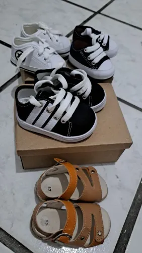 Lote de sapatos de bebê (menino)