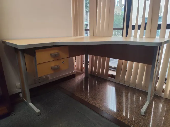 Mesa para escritório