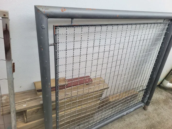 Portão super resistente bem fechado