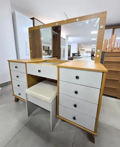 VENDO PENTEADEIRA CAMARIM NOVA DE FABRICA ENTREGAMOS PARA TODO DF E ENTORNO