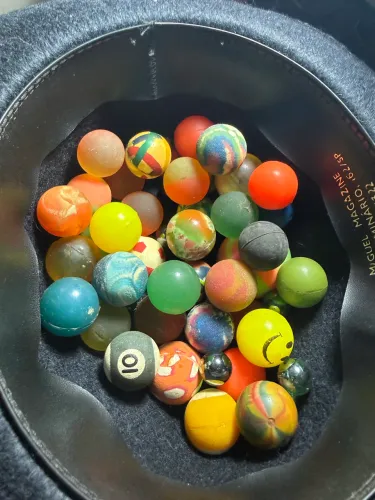 Quarenta bolinhas pula pula dos anos 90 