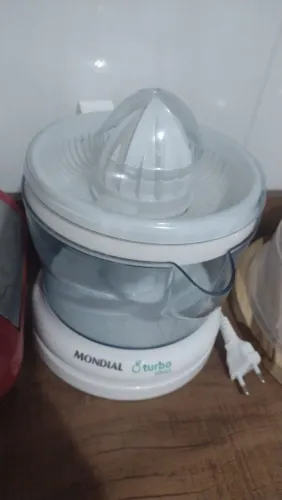 Espremedor de Laranja Mondial