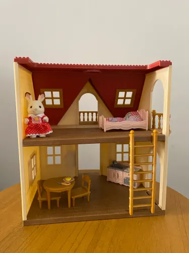 Brinquedo Casa família Sylvanian com caixa
