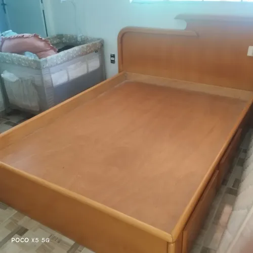 Cama de casal madeira maciça
