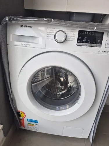 Maquina de Lavar e secal - 10kg - Samsung - 8 meses de uso