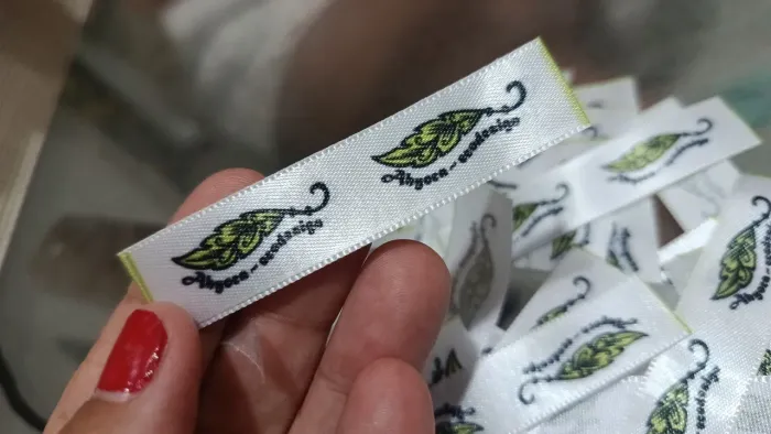 Etiqueta em Tecido Personalizada