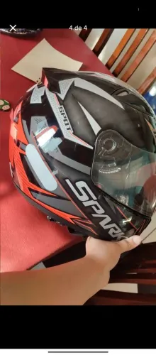 Capacete novo
