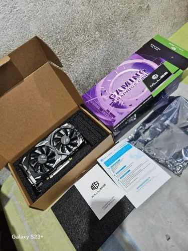 Placa de Vídeo RX 580 8GB Vendo ou Troco