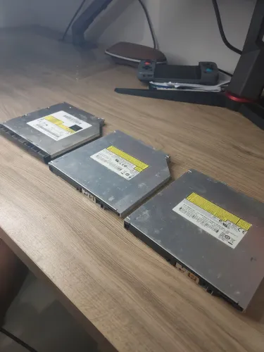 Lote com 3 drives de DVD para notebook