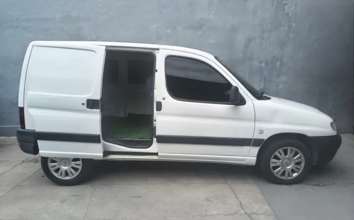 Peugeot Partner Furgão 1.6 16v/ 1.6 16V Flex 3P 2008