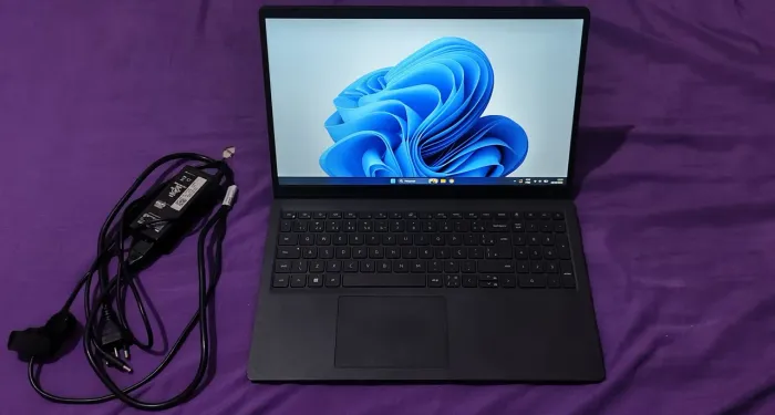 Notebook DELL Inspiron 15 3520