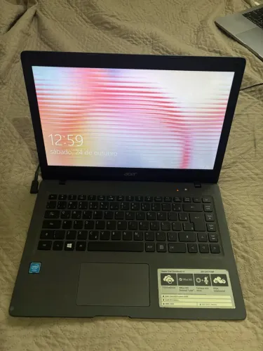 notebook Acer Aspire One Cloudbook 14