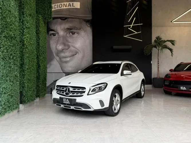 Mercedes-Benz GLA 200 Adv. 1.6/1.6 TB 16V Flex Aut. 2019