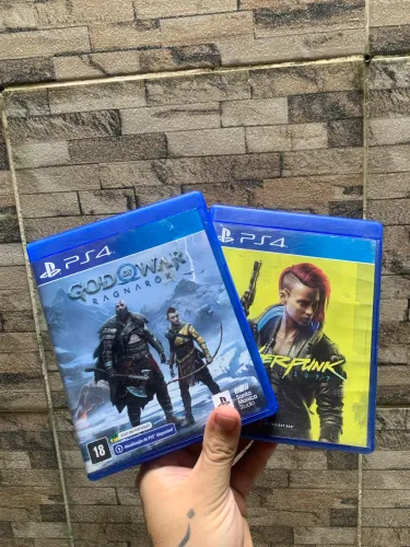 Jogos PS4 (God Of War e Cyberpunk) 150 leva os 2
