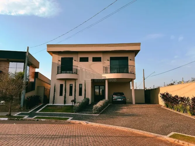Venda de Casas / Sobrado Condomínio na cidade de Araraquara
