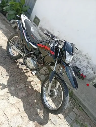 Vende se Bros 