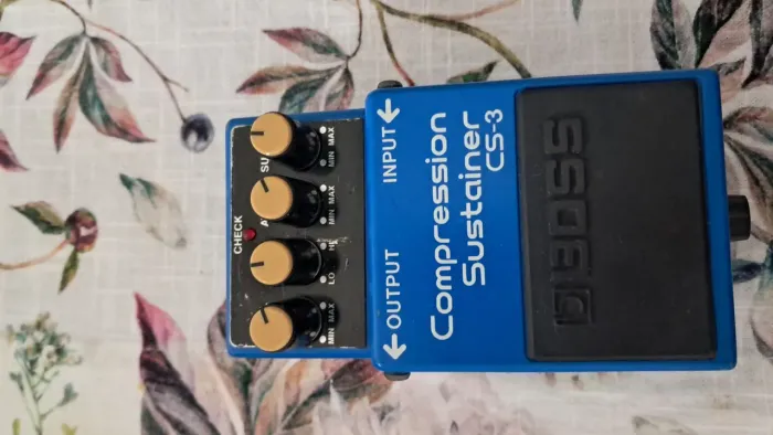 Pedais de efeitos pra guitarra